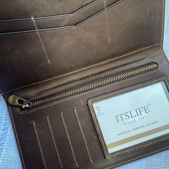 It’s Life RFID NWOT vintage look genuine leather wallet. - Picture 11 of 13